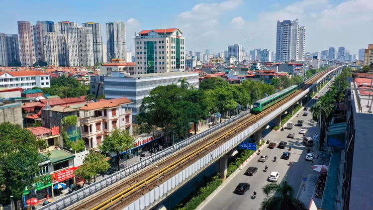 Hà Nội đặt mục tiêu hoàn thành 400 km đường sắt đô thị vào năm 2035. Ảnh: Lê Tiên