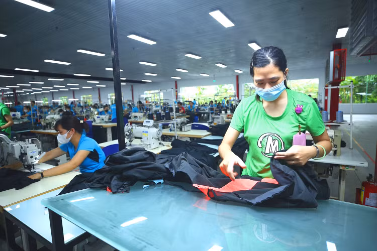 9 tháng năm 2024, nhiều doanh nghiệp dệt may công bố mức tăng trưởng lợi nhuận 2 con số. Ảnh: Lê Tiên