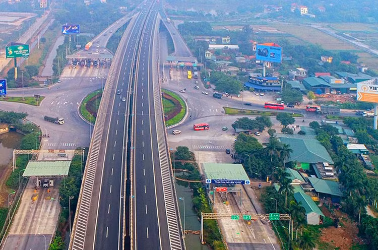 Gói thầu số 16 Bảo hiểm công trình thuộc Dự án nút giao Phú Thứ và tuyến đường kết nối tại Hà Nam có giá 8,397 tỷ đồng. Ảnh minh họa: NC st