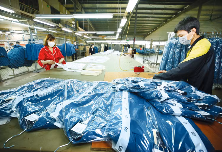 Lũy kế hết quý I/2023, xuất khẩu dệt may Việt Nam đạt 8,6 tỷ USD, giảm 19% so với cùng kỳ năm ngoái. Ảnh: Lê Tiên