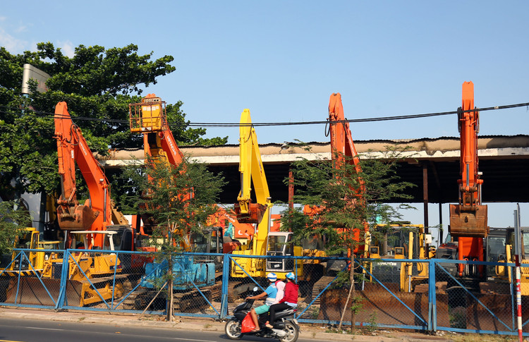 Nhà thầu phải rà soát kỹ lưỡng tài liệu về bằng cấp, giấy tờ thuộc về nhân sự, máy móc để giảm thiểu rủi ro khi dự thầu. Ảnh minh họa: Nhã Chi