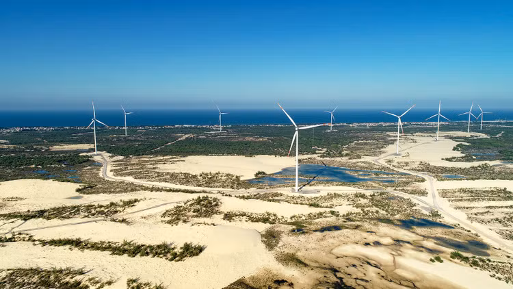 Quảng Bình thu hút được nhiều dự án lớn trong lĩnh vực năng lượng. Ảnh: Võ Thanh Đức