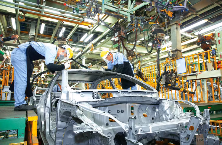 Việt Nam là một trong số ít quốc gia được các tổ chức quốc tế dự báo phục hồi nhanh và tăng trưởng cao trong thời gian tới. Ảnh: Tiến Tân