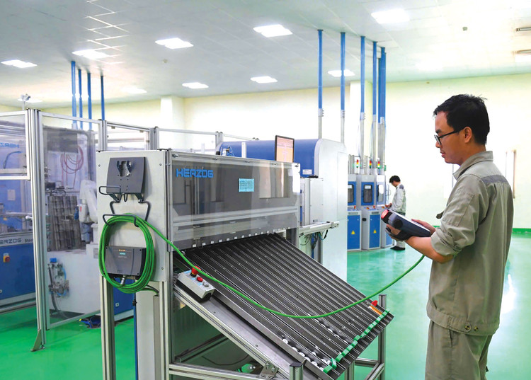 Việc sửa đổi Luật Sử dụng năng lượng tiết kiệm và hiệu quả sẽ giúp Việt Nam huy động được nguồn lực để thúc đẩy quá trình đầu tư tiết kiệm năng lượng. Ảnh: Lê Tiên