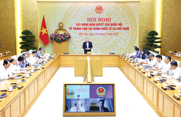 Phó Thủ tướng Thường trực Chính phủ Nguyễn Hòa Bình chủ trì Hội nghị về xây dựng Nghị quyết của Quốc hội về Trung tâm tài chính quốc tế tại Việt Nam. Ảnh: VPG Nguyễn Hoàng