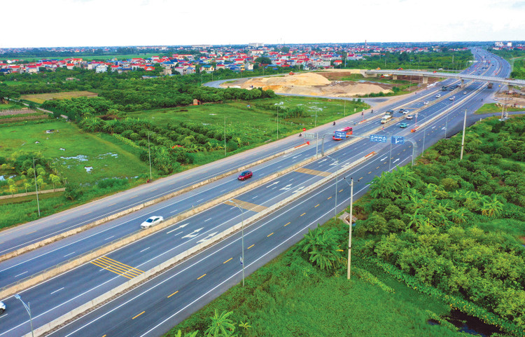 Dự án Cao tốc Ninh Bình - Hải Phòng đoạn qua tỉnh Nam Định, Thái Bình dài hơn 60 km có tổng mức đầu tư 19.784 tỷ đồng. Ảnh minh họa: Lê Tiên