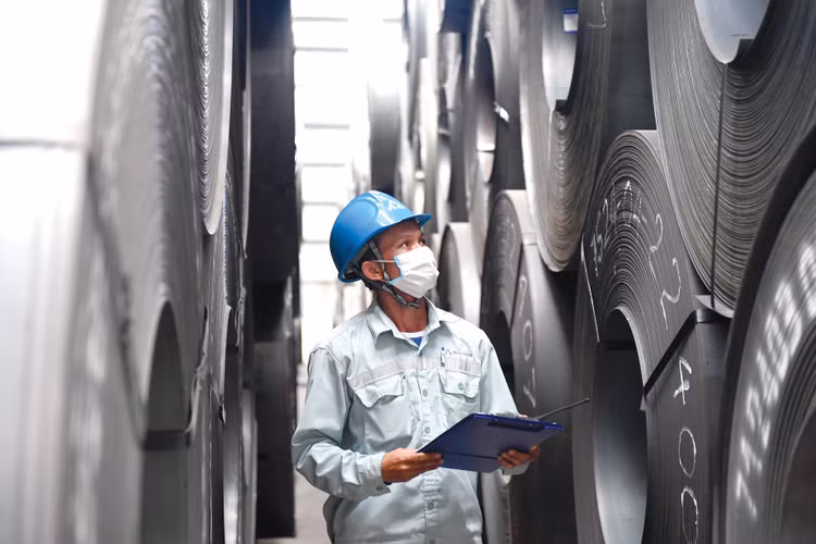 Quý I/2025, sản lượng bán thép và phôi thép của Công ty CP Tập đoàn Hòa Phát đạt 2,38 triệu tấn, tăng 29% so với quý I/2024. Ảnh: Hoàng Anh