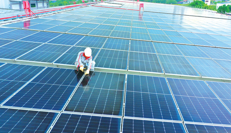 Nhiều dự án điện tái tạo vận hành thương mại trước khi có văn bản chấp thuận kết quả nghiệm thu của cơ quan chức năng. Ảnh: Lê Tiên