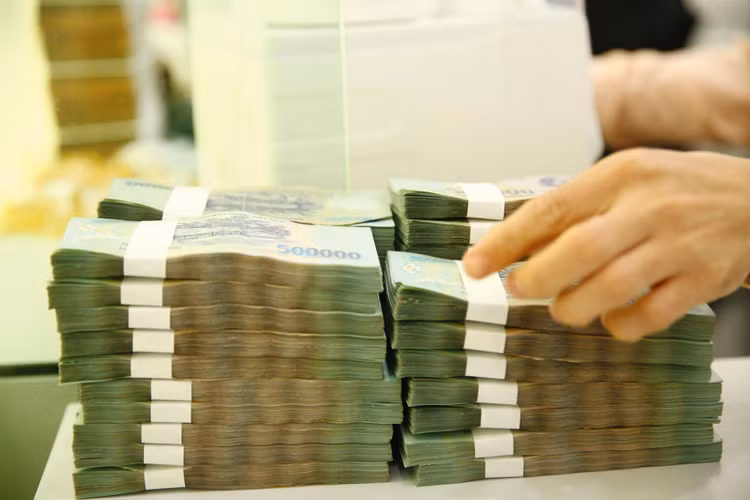 Bộ Tài chính vừa có văn bản yêu cầu doanh nghiệp phát hành trái phiếu bảo đảm thanh toán đầy đủ, đúng hạn gốc, lãi trái phiếu cho nhà đầu tư. Ảnh: Lê Tiên