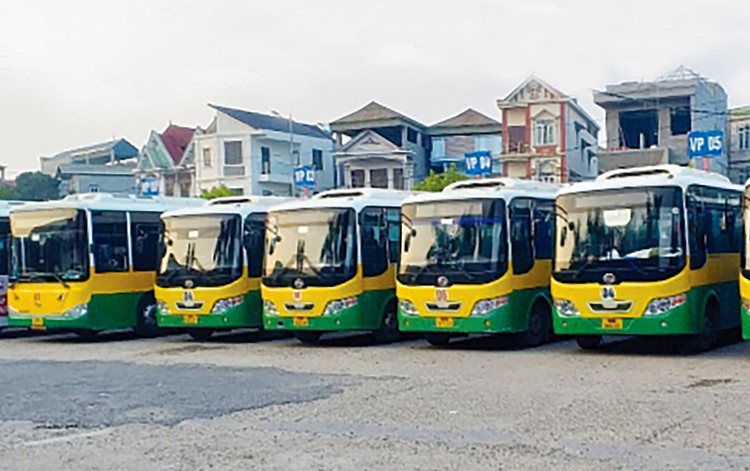 Dịch vụ vận tải hành khách bằng xe buýt trên địa bàn tỉnh Vĩnh Phúc bị gián đoạn sau khi Công ty CP Vận tải ô tô Vĩnh Phúc bỏ dở hợp đồng. Ảnh minh họa: SH