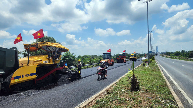 Nâng cấp tuyến Cao Lãnh - Lộ Tẻ và Lộ Tẻ - Rạch Sỏi: Nhà thầu dồn lực đưa dự án về đích sớm