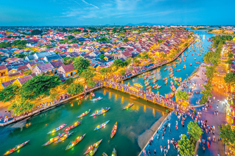 Sự nhất quán trong định hướng "phát triển dựa trên khoa học, công nghệ và đổi mới sáng tạo" đang mở đường cho một giai đoạn phát triển có chiều sâu và bền vững. Ảnh: Đông Giang