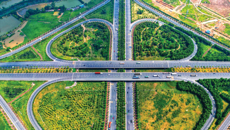 Nhà đầu tư mong muốn có các quy định để nguồn vốn nhà nước hỗ trợ hiệu quả hơn trong việc thực hiện dự án PPP. Ảnh: Lê Tiên