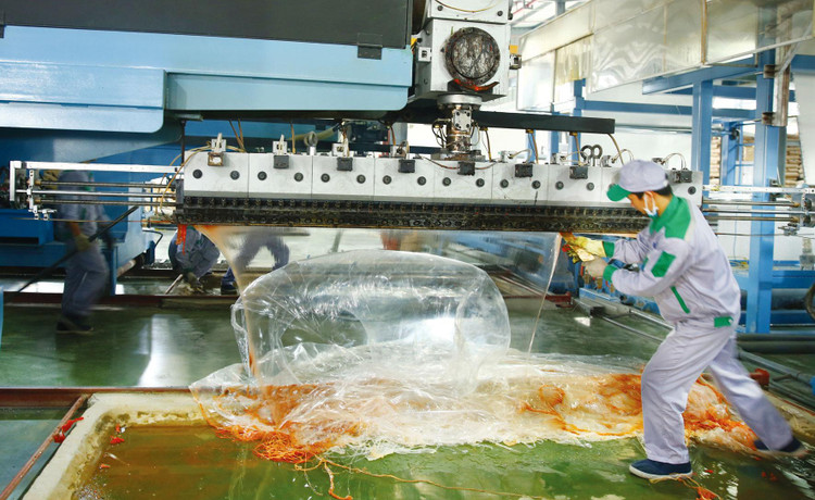 9 tháng năm 2021, giá trị tăng thêm ngành công nghiệp tăng 4,45% so với cùng kỳ năm 2020. Ảnh: Lê Tiên