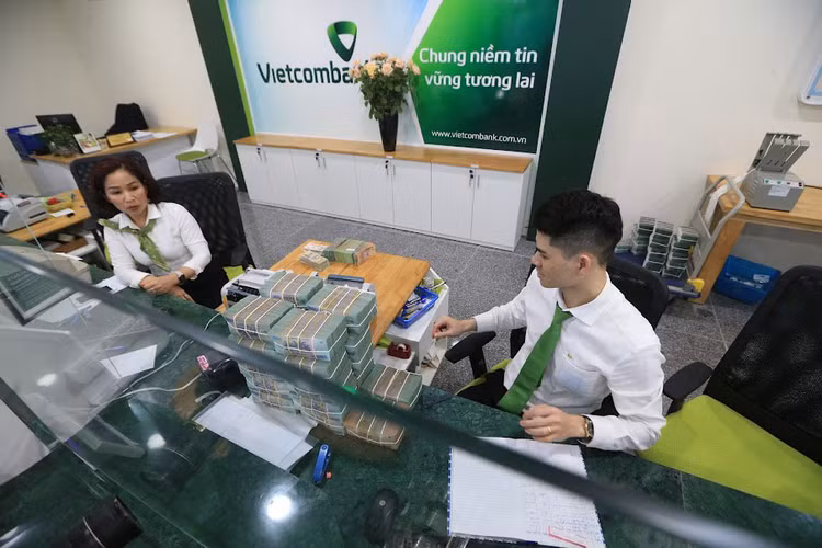 Triển vọng tăng trưởng lợi nhuận của các ngân hàng niêm yết phụ thuộc rất lớn vào việc kiểm soát chất lượng tài sản. Ảnh: Minh Dũng