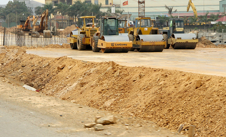 Gói thầu số 13 thuộc Dự án Đầu tư xây dựng đường giao thông từ TL.277 đến khu lưu niệm đồng chí Nguyễn Văn Cừ, thị xã Từ Sơn có giá dự toán 151,761 tỷ đồng. Ảnh minh họa: Nhã Chi