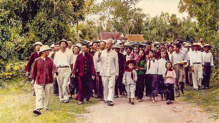 Hạt nhân, nguồn gốc sâu xa và chủ yếu của sức mạnh dân tộc theo chỉ dẫn của Chủ tịch Hồ Chí Minh chính là tinh thần đại đoàn kết dân tộc dựa trên sự thống nhất về lợi ích căn bản (Ảnh tư liệu).