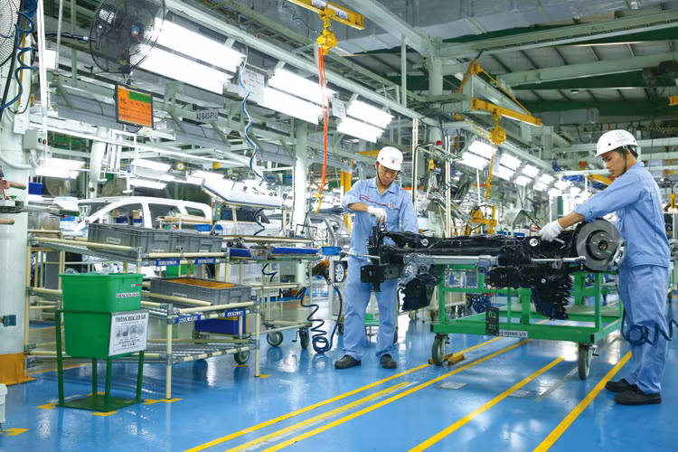 Bộ Công Thương cũng đặt mục tiêu đưa chỉ số sản xuất công nghiệp tăng khoảng 7 - 8%. Ảnh: Lê Tiên