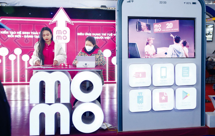 Doanh nghiệp được hỗ trợ ứng dụng công nghệ số nhằm xúc tiến bán hàng trên môi trường mạng. Ảnh: Nhã Chi