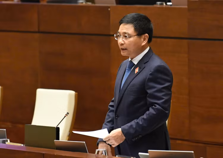 Bộ trưởng Bộ Tài chính Nguyễn Văn Thắng trả lời chất vấn