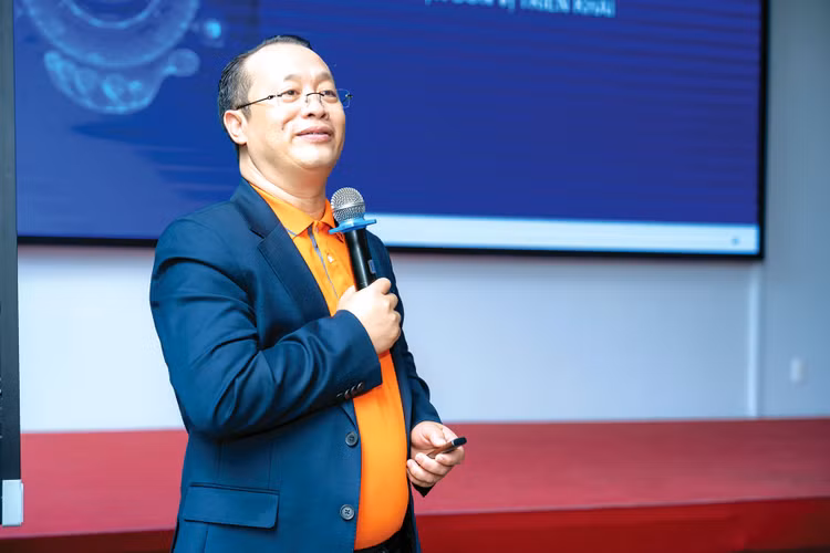 Ông Lê Vi Hiển, Chủ tịch kiêm Tổng Giám đốc GONSA chia sẻ tại sự kiện GONSA DX Day