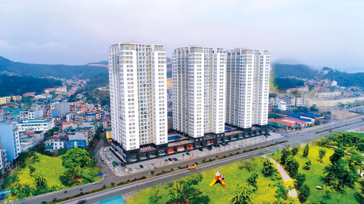 Khu đô thị Cái Dăm tọa lạc ngay trên trục đường huyết mạch của khu du lịch Bãi Cháy