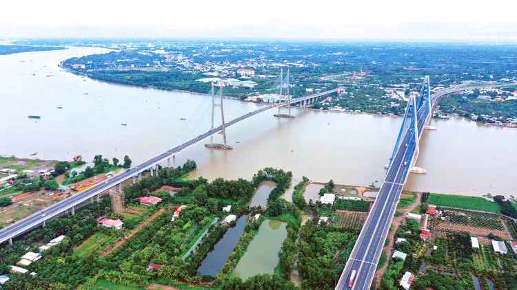 Tỷ lệ giải ngân vốn đầu tư công của 3 bộ, cơ quan trung ương và 13 địa phương Đồng bằng sông Cửu Long thuộc Tổ công tác số 5 đạt 7,74% kế hoạch Thủ tướng giao. Ảnh: Lê Tiên