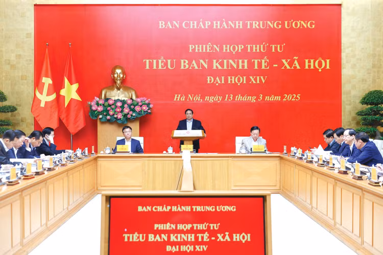 Thủ tướng Chính phủ Phạm Minh Chính chủ trì phiên họp thứ tư của Tiểu ban Kinh tế - xã hội Đại hội toàn quốc lần thứ XIV của Đảng. Ảnh: Quý Bắc