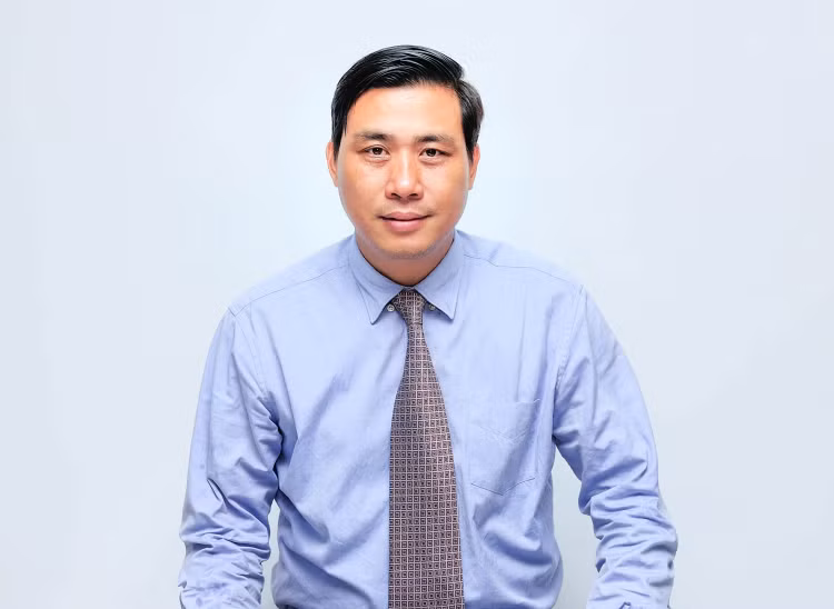 Ông Cao Tùng Lâm, Chủ tịch Công ty CP Xây dựng Phục Hưng Holdings