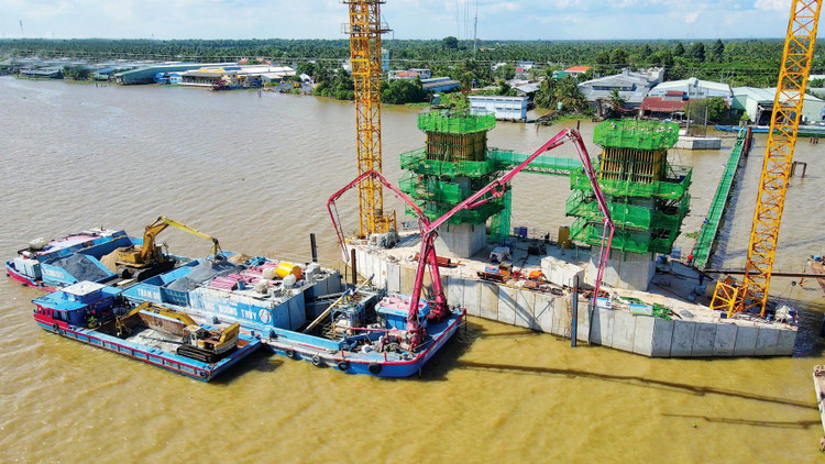 Công trình cầu Rạch Miễu 2 nối tỉnh Tiền Giang và tỉnh Bến Tre. Ảnh: Mỹ Lệ