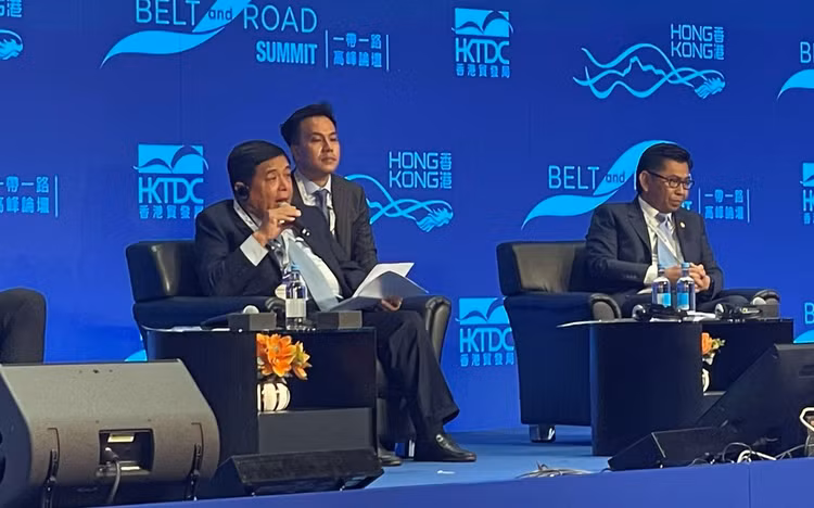 Bộ trưởng Bộ Kế hoạch và Đầu tư Nguyễn Chí Dũng tham dự Hội nghị cấp cao Vành đai và con đường lần thứ 8 tại Hồng Kông, Trung Quốc