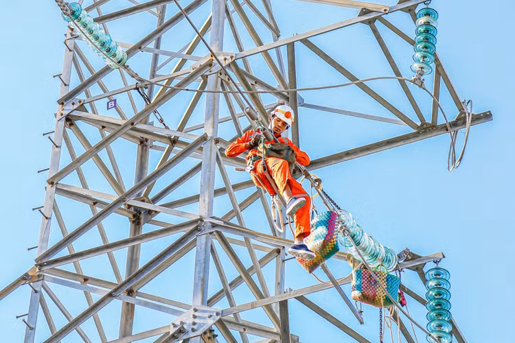 Nhiều dự án nguồn và lưới điện trọng điểm thuộc Quy hoạch điện VII và Quy hoạch điện VII điều chỉnh chậm tiến độ phải chuyển tiếp sang Quy hoạch điện VIII. Ảnh: Phan Thanh