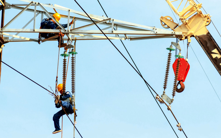 Việc khuyến khích tư nhân đầu tư vào năng lượng không chỉ
đáp ứng nhu cầu trong nước mà còn tính đến xuất khẩu sang các quốc gia khác. Ảnh: Thế Anh