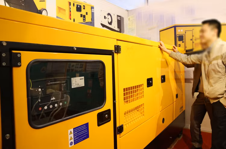 Gói thầu Cung cấp và lắp đặt thiết bị thang máy, máy phát điện tại Bệnh viện Phụ sản - Nhi Đà Nẵng đã được mời thầu lần 2 với 8 nhà thầu tham dự. Ảnh minh họa: Tiên Giang