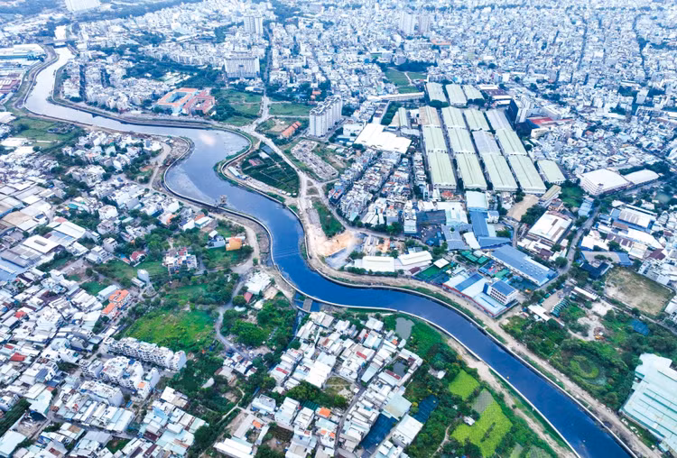 Hai bờ kênh toàn tuyến đã có diện mạo hoàn toàn khác sau 1 năm thi công