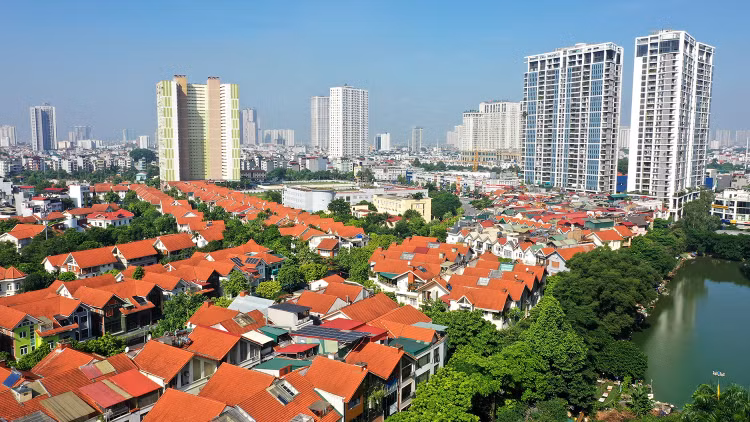 Thuế bất động sản đã được nhiều quốc gia áp dụng, nhằm bảo đảm bình ổn thị trường nhà ở, quản lý hiệu quả tài nguyên quốc gia và góp phần gia tăng ngân sách nhà nước. Ảnh: Lê Tiên