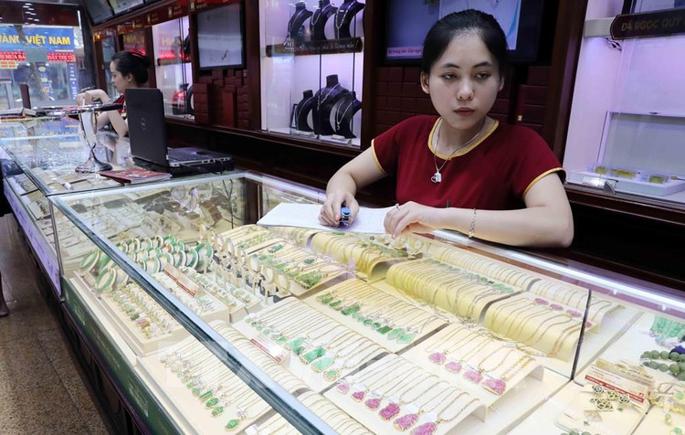 Giá vàng đảo chiều giảm nhẹ. Ảnh: Trần Việt - TTXVN