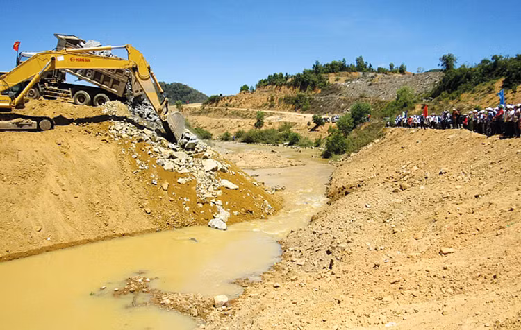 Tiến độ giải ngân vốn Dự án Hợp phần giải phóng mặt bằng, đền bù, di dân tái định cư thuộc Dự án Hồ chứa nước Krông Pách Thượng chỉ đạt dưới 15% nửa đầu năm 2020. Ảnh: Ngọc Thắng