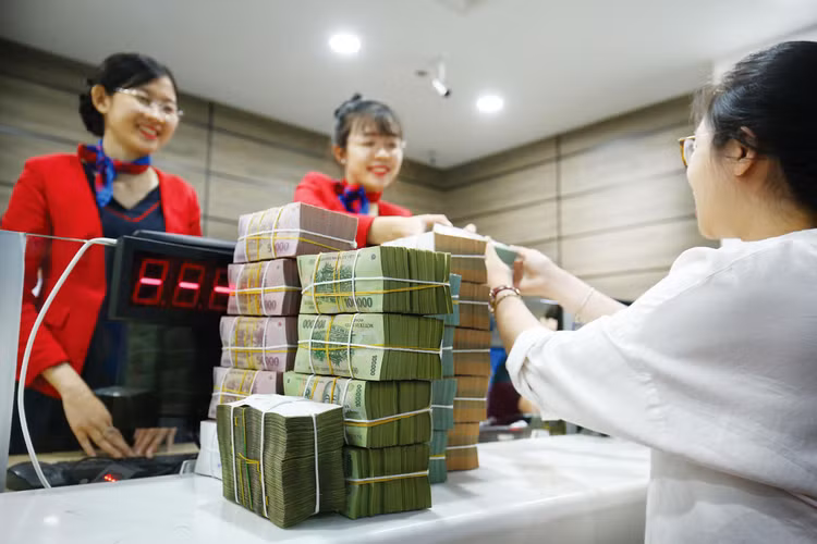 Tình hình kinh doanh của hệ thống ngân hàng trong quý II/2021 tiếp tục cải thiện nhưng chưa được như kỳ vọng do ảnh hưởng bất lợi từ đại dịch Covid-19. Ảnh: Nhã Chi