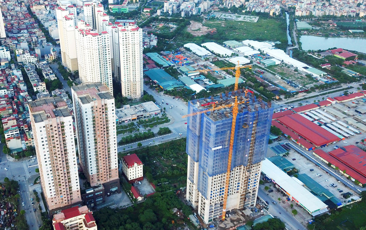 Ủy ban Kinh tế của Quốc hội đề nghị Chính phủ thực hiện các giải pháp đồng bộ nhằm tháo gỡ khó khăn của thị trường tài chính, tiền tệ, thị trường bất động sản. Ảnh: Lê Tiên