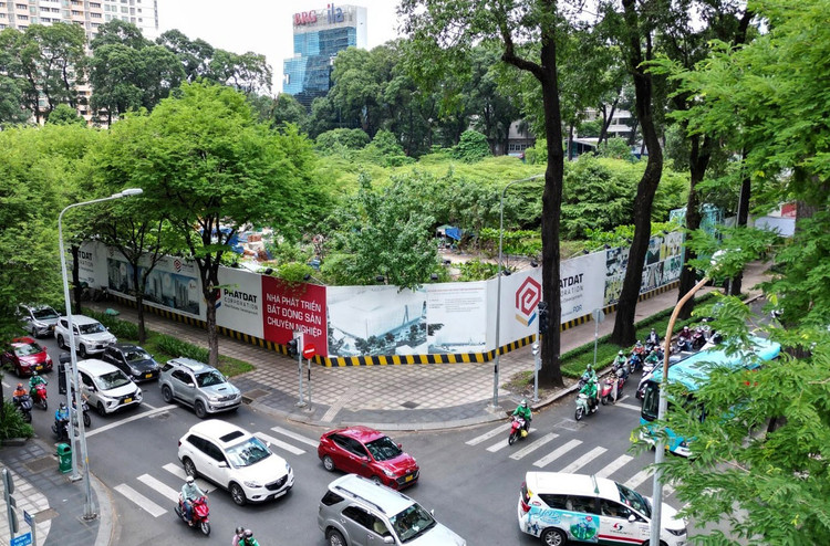 Đối với những tài sản công đang bỏ hoang, TP.HCM dự kiến bán đấu giá để thu ngân sách. Ảnh: Đình Sơn