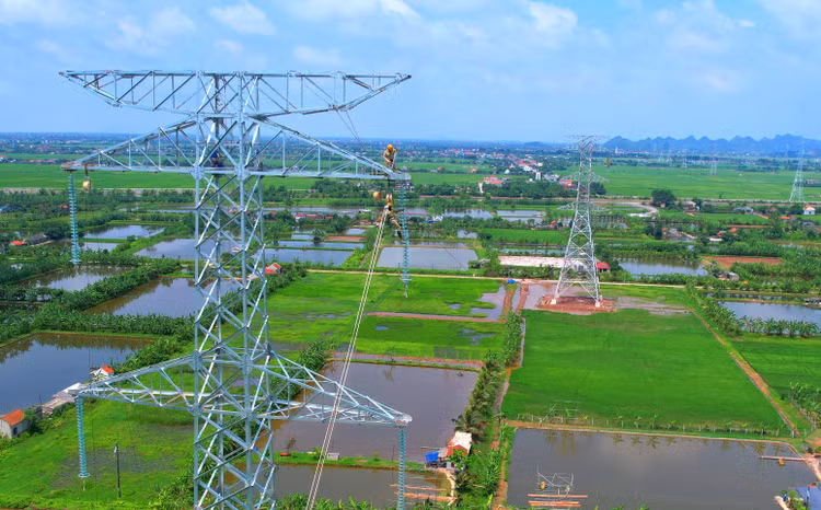 Dự án Đường dây 500kV Lào Cai - Vĩnh Yên được triển khai tại 4 tỉnh Lào Cai, Yên Bái, Phú Thọ và Vĩnh Phúc. Ảnh minh họa: Nhã Chi