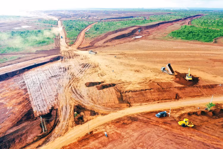 Khối lượng giải phóng mặt bằng Dự án Cảng hàng không quốc tế Long Thành đã đạt 95% và dừng ở con số này nhiều tháng nay. Ảnh: Lê Tiên