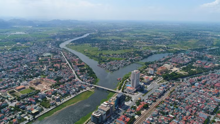 Theo Dự thảo Quy hoạch tỉnh thời kỳ 2021 - 2030, tầm nhìn đến năm 2050, Hà Nam dự kiến tốc độ tăng trưởng GRDP giai đoạn 2021 - 2025 đạt tối thiểu 10,0%/năm