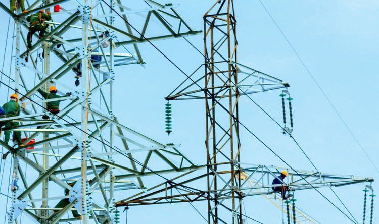 Tiến độ một số dự án nguồn và lưới điện chưa đáp ứng yêu cầu. Ảnh: Nhã Chi