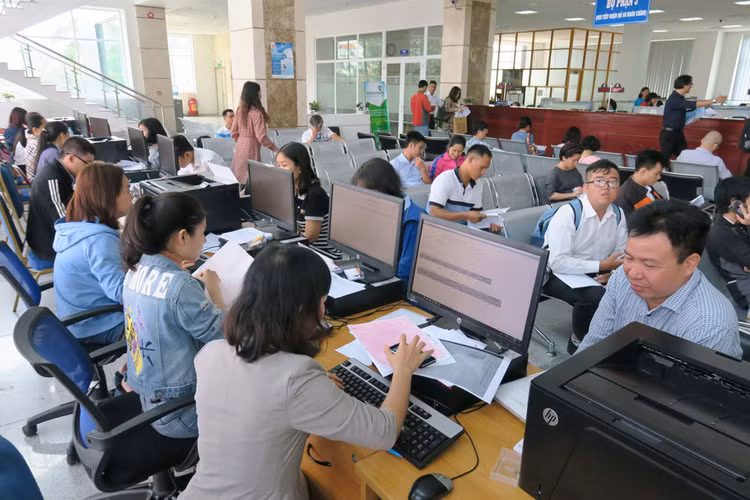 Chính sách giảm thuế thu nhập doanh nghiệp năm 2020 thể hiện
sự chia sẻ của Nhà nước đối với doanh nghiệp. Ảnh: Mạnh Hà