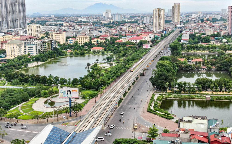 Theo kế hoạch đầu tư công trung hạn giai đoạn 2021 - 2025 được phê duyệt, TP. Hà Nội được phân bổ 209.377 tỷ đồng, chỉ đạt chưa đến 50% nhu cầu. Ảnh: Lê Hiếu