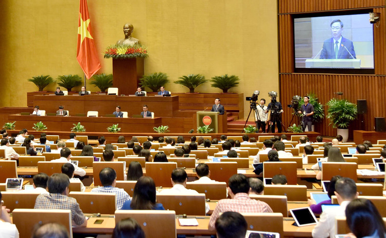 Chủ tịch Quốc hội Vương Đình Huệ yêu cầu sớm hoàn thiện hành lang pháp lý về Quỹ phát triển khoa học, công nghệ quốc gia. Ảnh: Vũ Lâm Hiển