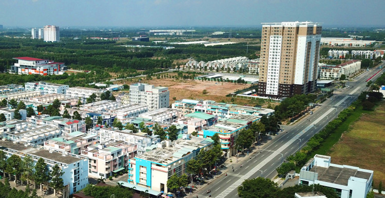 Kể từ đầu năm 2022 đến nay, thị trường luôn trong trạng thái “khát” nguồn cung, đặc biệt là nguồn cung nhà ở giá bình dân. Ảnh minh họa: Tiên Giang