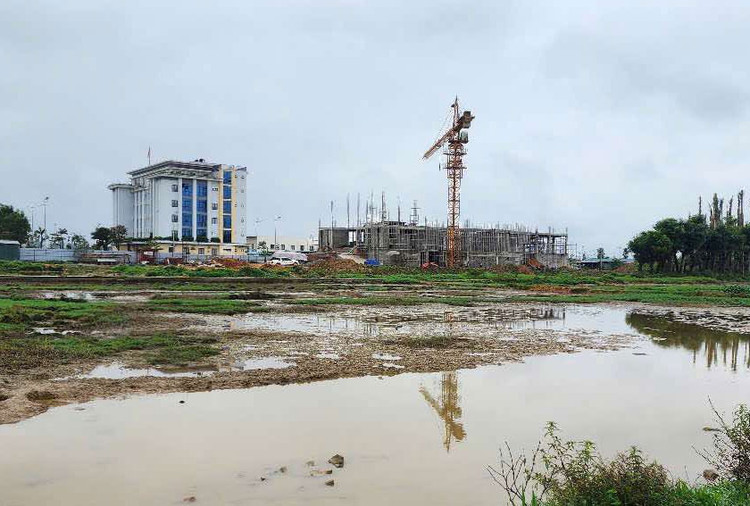 UBND tỉnh Nghệ An chỉ đạo tạm dừng triển khai các dự án đầu tư mới, nâng cấp trụ sở của cơ quan, đơn vị thuộc phạm vi quản lý của các đơn vị hành chính cấp huyện. Ảnh minh họa: Thiện Lương